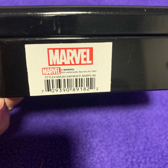 Marvel Spider-Man Tri-Fold Wallet - Picture 7 of 7